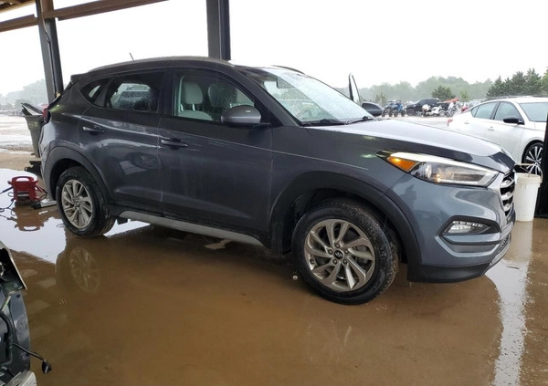 Hyundai Tucson cena 32000 przebieg: 70465, rok produkcji 2017 z Świdnik małe 79